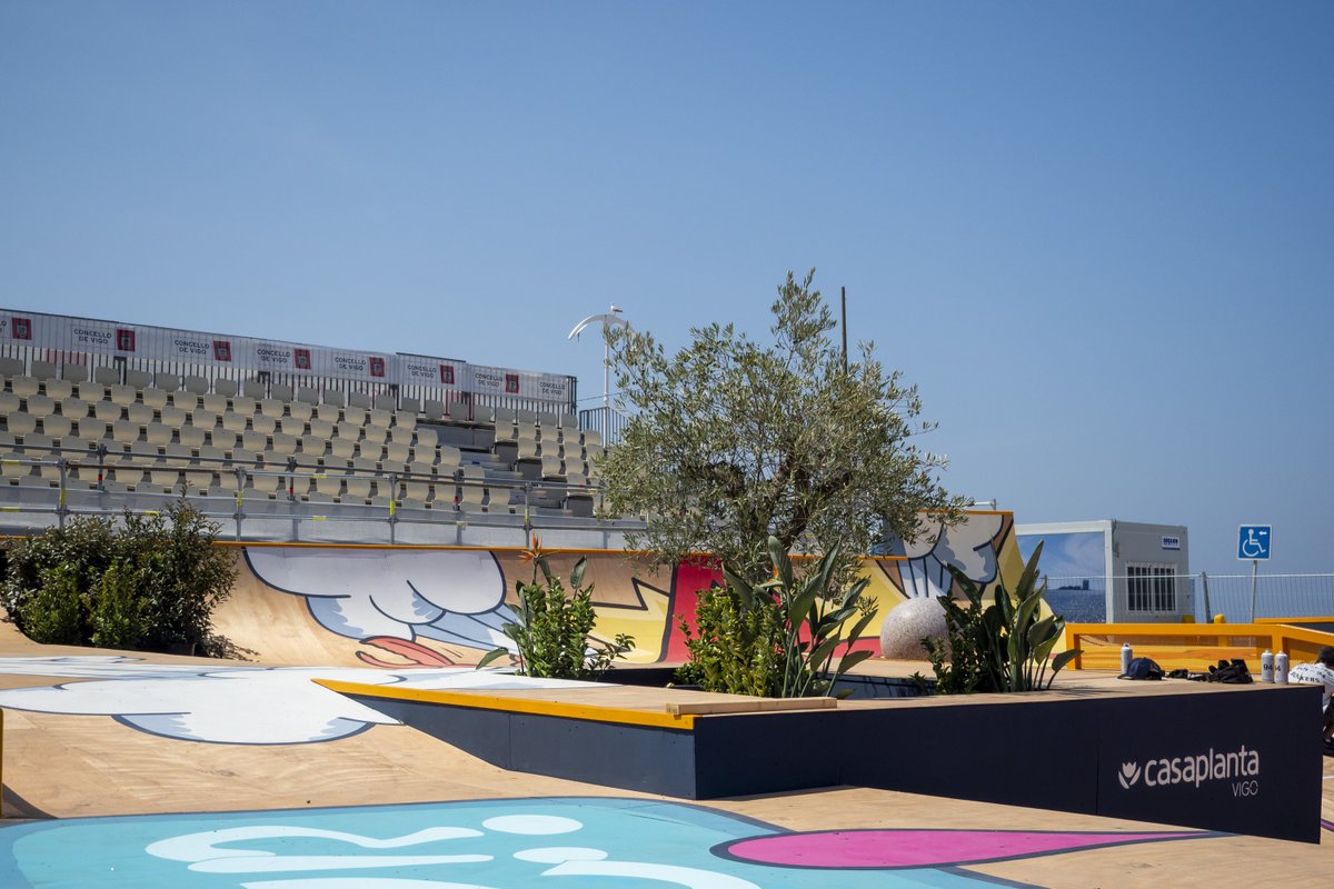 Ultimando el montaje de las nuevas rampas de BMX de <a href="/omarisquino/">O Marisquiño</a>☑️Todo preparado para recibir a los riders este fin de semana. ¡Nos vemos hoy en Samil! 🔜🐙