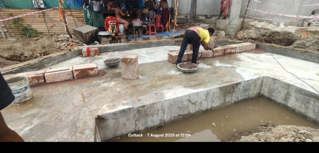 DM Cuttack (@cuttackdm) on Twitter photo The Khandolite stone work of Maa Cuttack Chandi main temple started today. The work is progressing as per the schedule. <a href="/PWD_Odisha/">Works Department, Odisha</a> <a href="/SecyChief/">ChiefSecyOdisha</a> <a href="/CMO_Odisha/">CMO Odisha</a> The Khandolite stone work of Maa Cuttack Chandi main temple started today. The work is progressing as per the schedule. <a href="/PWD_Odisha/">Works Department, Odisha</a> <a href="/SecyChief/">ChiefSecyOdisha</a> <a href="/CMO_Odisha/">CMO Odisha</a>