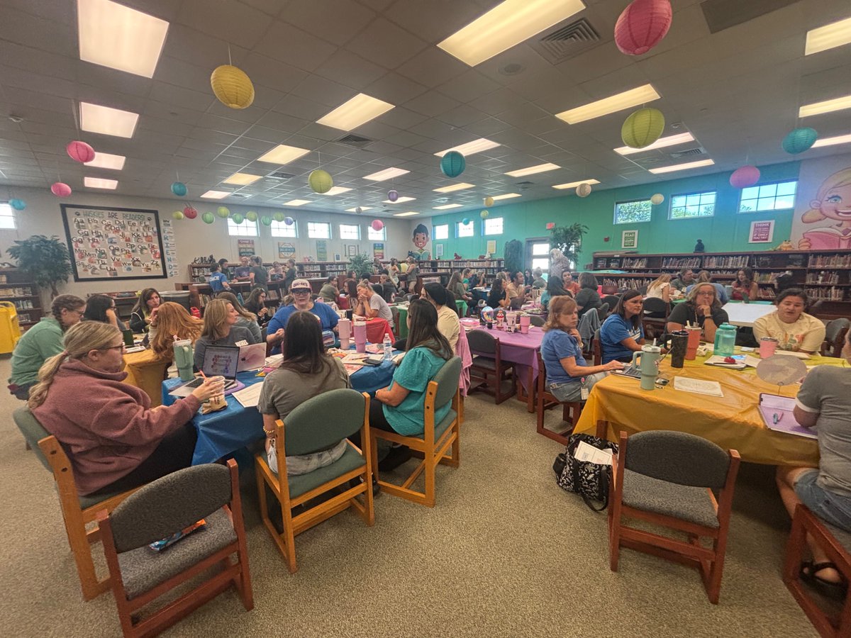 lauren_houser's tweet photo. Our #get2phe teachers spent the morning reflecting on student data, unpacking standards &amp; identifying high leverage instructional strategies that support student learning. #PLC #collaboration #studentcentered #verticalteams #1LISD https://t.co/a503Vrn02V