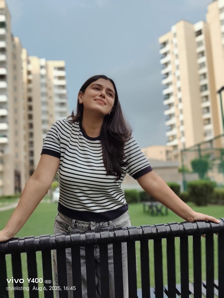 This is the vivo Y400 ! 📸