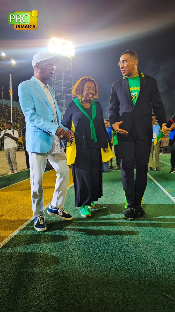 pbcjamaica's tweet photo. A true legend honoured! 🔥📷 Beres Hammond was recognized at Grand Gala 2025 for his outstanding contribution to Jamaican music and culture." #GrandGala2025 #Capleton #ReggaeIcon #Jamaica63 #PBCJLive #CulturalIcon #FeelTheVibes https://t.co/uw5YrNR1rV