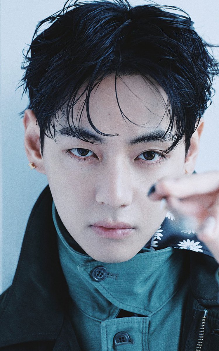 나두 너무 보고싶구 
기다리게해서 미안하구 
아니 근데 우리 쌍방인거 알지?
내가 많이 티냈자나아
웅웅 너무 사랑하구 
내가 더 잘할게 
내맘알지??
근데 진짜 나 열심히하는거 알지?
나이뿌다해줄거지?

이 얼굴로 ...