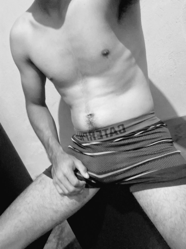 saul_gin's tweet photo. Noches 🥵
#gayboy #gaymexico #twink https://t.co/ykw0wT7kYY