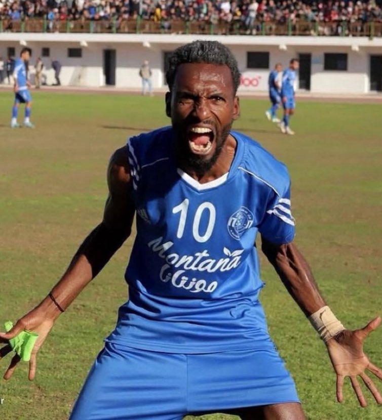 🇵🇸🕊️ Turut berduka cita atas meninggalnya Suleiman Al-Obaid, legenda sepak bola Gaza &amp; eks pemain timnas Palestina yang wafat di usia 40 tahun. Suleiman ditembak tentara Israel saat menanti bantuan kemanusiaan di Gaza selatan.

Innalillahi Wa Inna Illaihi Roji’un.