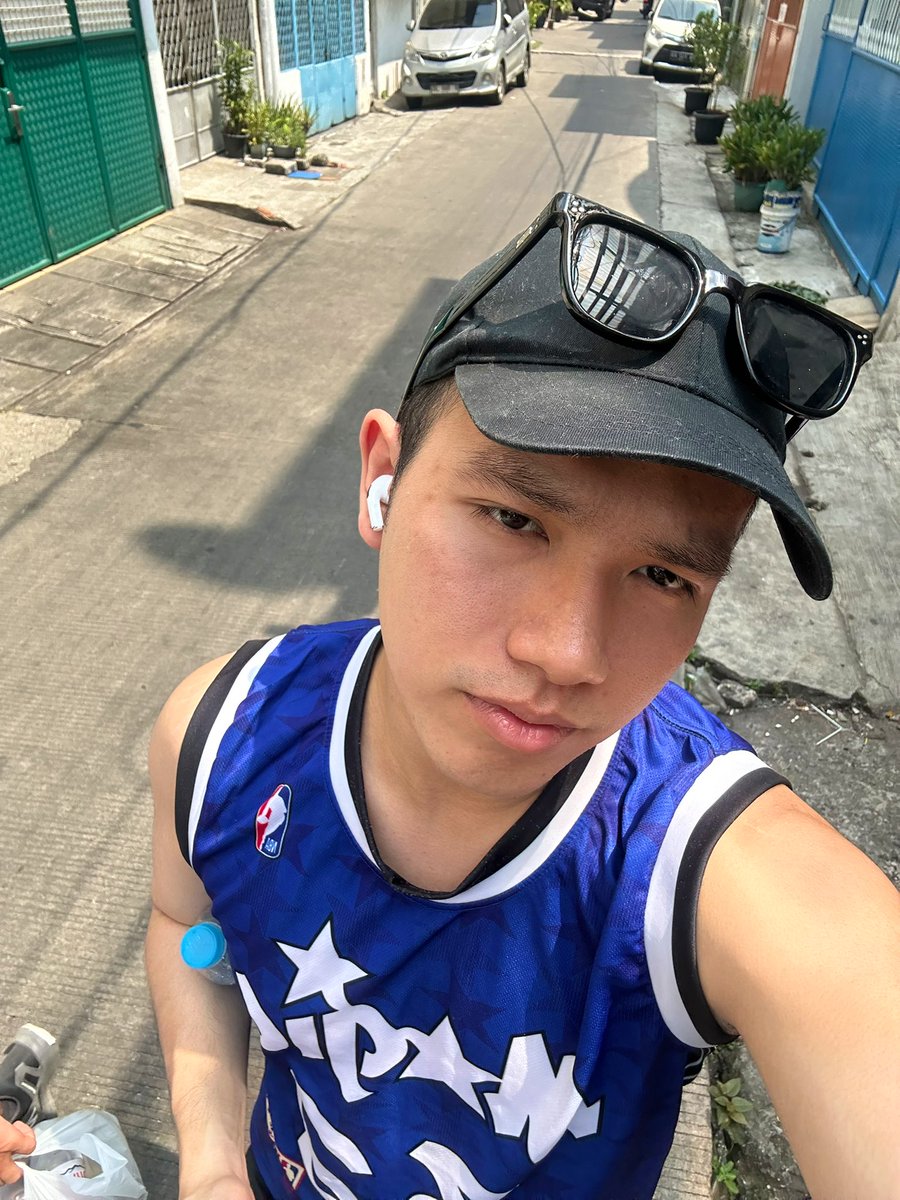 JaemoonStr's tweet photo. loving these two pics recently 😃 https://t.co/1VYZhpdoGq