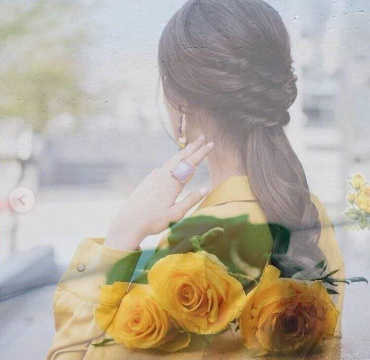 *لاترمي المزحه على كل جالس*
*ترا نفوس الناس ماهي سويه..*

*إحفظ لسانك لا دخلت المجالس*
*ما كل من قابلته تصبح خويه.*

#راقت_لي
