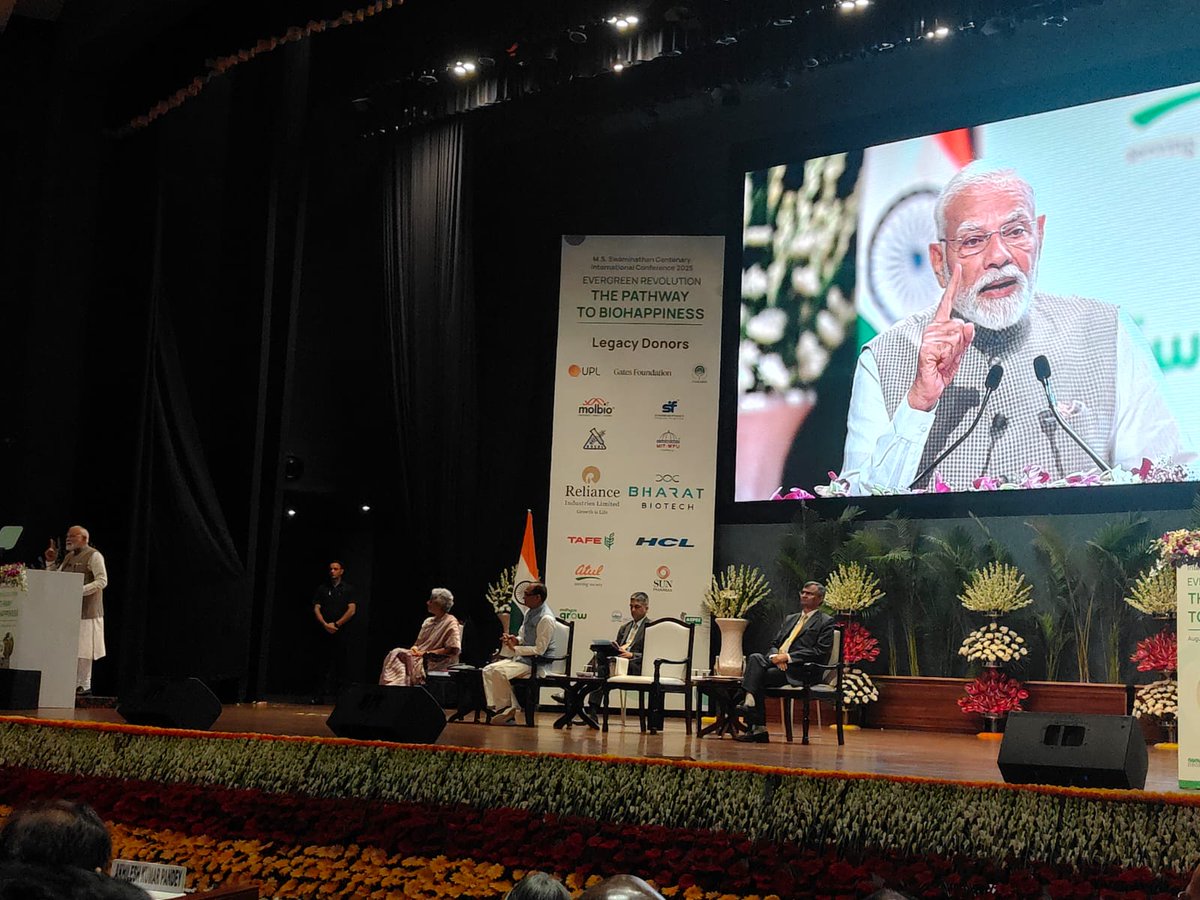 ril_foundation's tweet image. Today is the centenary of Bharat Ratna Prof M S Swaminathan. As the Prime Minister and key dignitaries converge at the event, Reliance Foundation reaffirms its commitment to transform lives of communities in rural India, especially small and marginal farmers. 

 #MSS100…