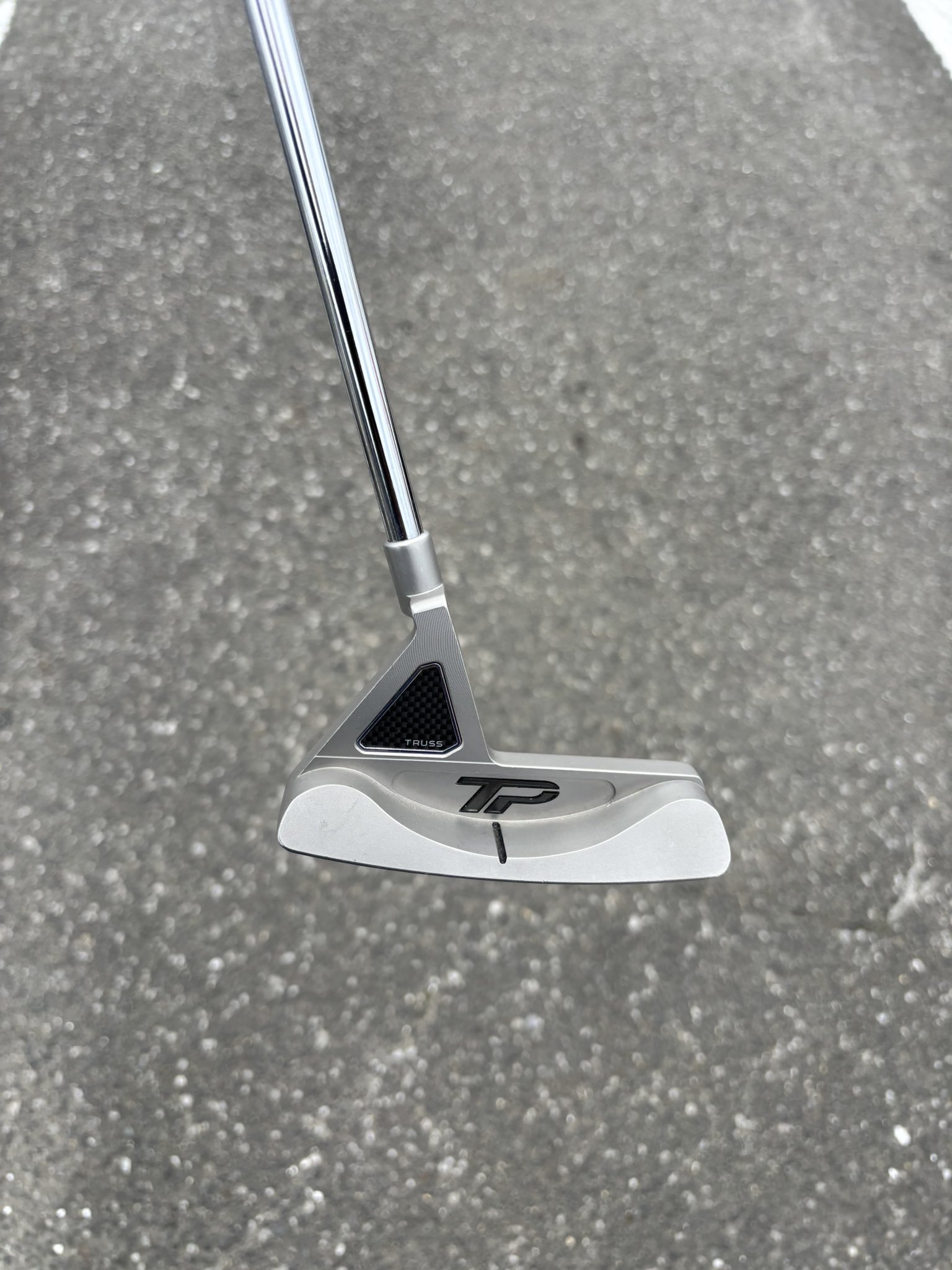 TaylorMade - 田中 Spotted: Keith Mitchell's TaylorMade Spider X long neck