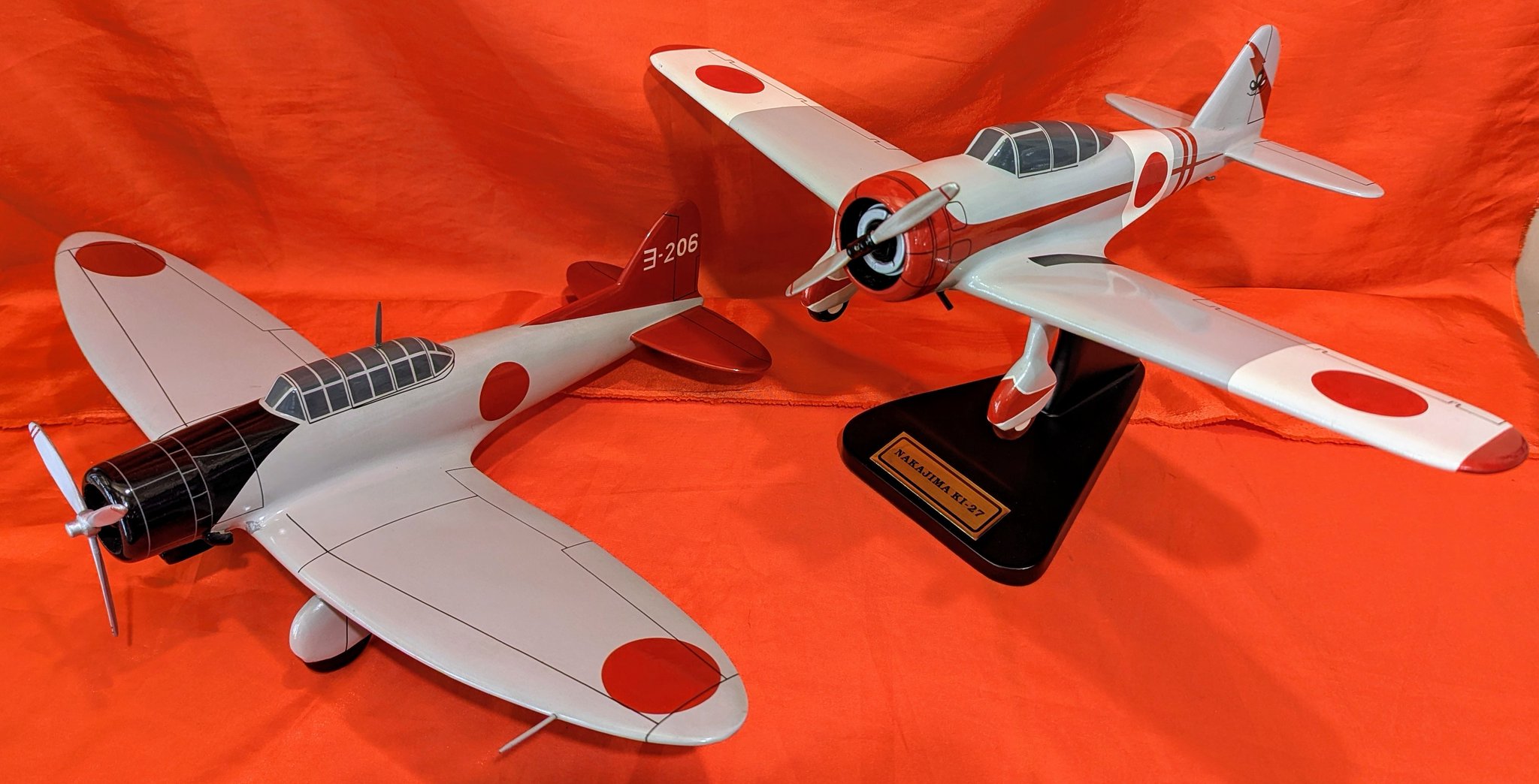 まんだらけコンプレックス 7階 乗り物TOY on X: 