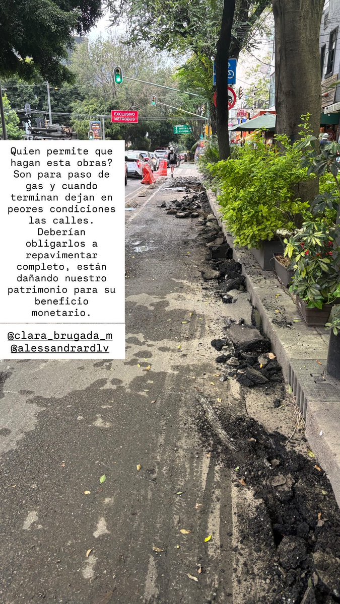 moon_see's tweet photo. @AlcCuauhtemocMx @AlessandraRdlv @ClaraBrugadaM 
La condesa y la Roma están llenas de ranuras hechas, por parte de instalador de gas natural. Cuando termina tapan solo el área que ranuraron lo que genera baches con el tiempo y daña las calles recién pavimentadas. https://t.co/NrUO5v8Hz4