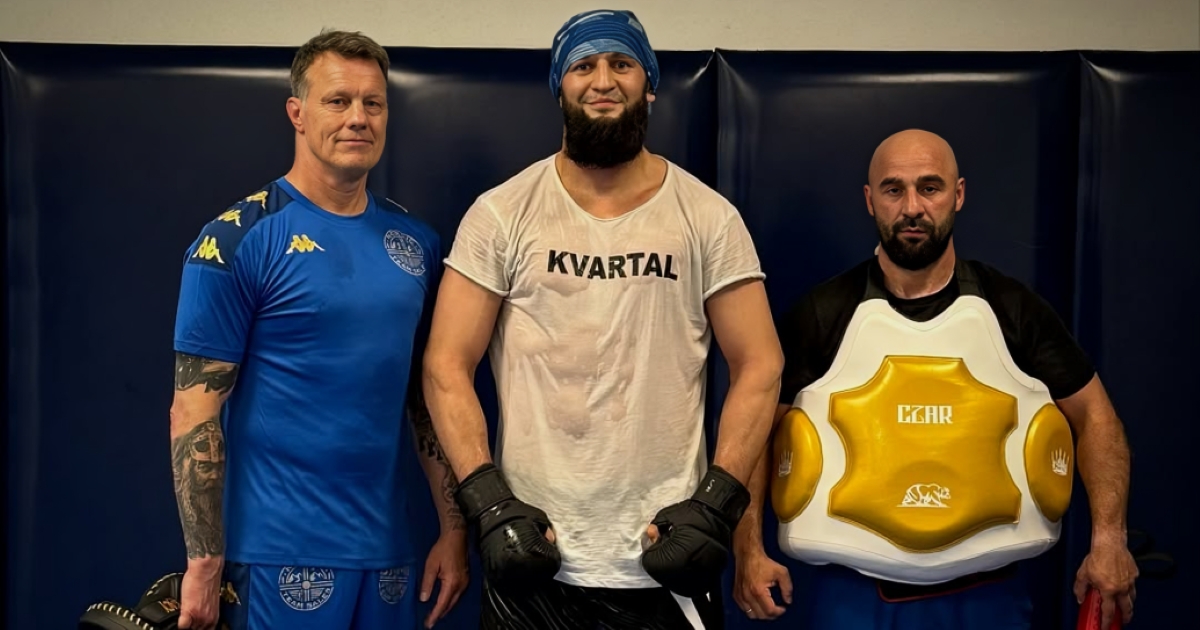 Khamzat Chimaev dementuje plotki o potencjalnej emeryturze po UFC 319. "Potrzebuję pieniędzy!" mmarocks.pl/ufc/khamzat-ch…