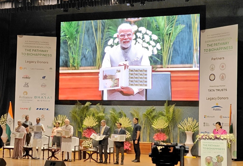 mssrf's tweet image. As part of the birth centenary celebrations of Prof. M.S. Swaminathan, the commemorative coin and postage stamp were officially launched by Hon’ble Prime Minister @narendramodi.

These tributes honour the Father of India’s Green Revolution, whose pioneering work transformed…