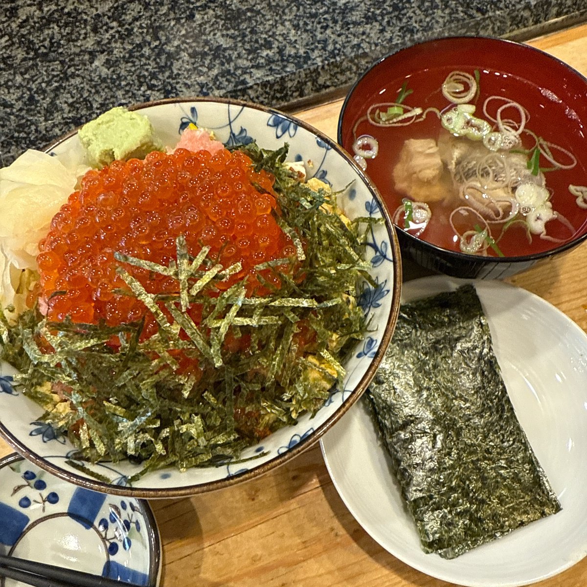 2025年8月7日(木)／12時〜放映
#渋谷愛メッセージおめあり祭
ピックアップがお🐯💛

【渋谷愛メッセージ】
半世紀以上も続く
寿司文さんお休み
から再開で恵比寿
丼が食べれて良か
ったガォ〜♫♫虎

#寿司文　#恵比寿丼　#おめあり店

#渋谷愛ビジョン #渋谷愛メッセージ