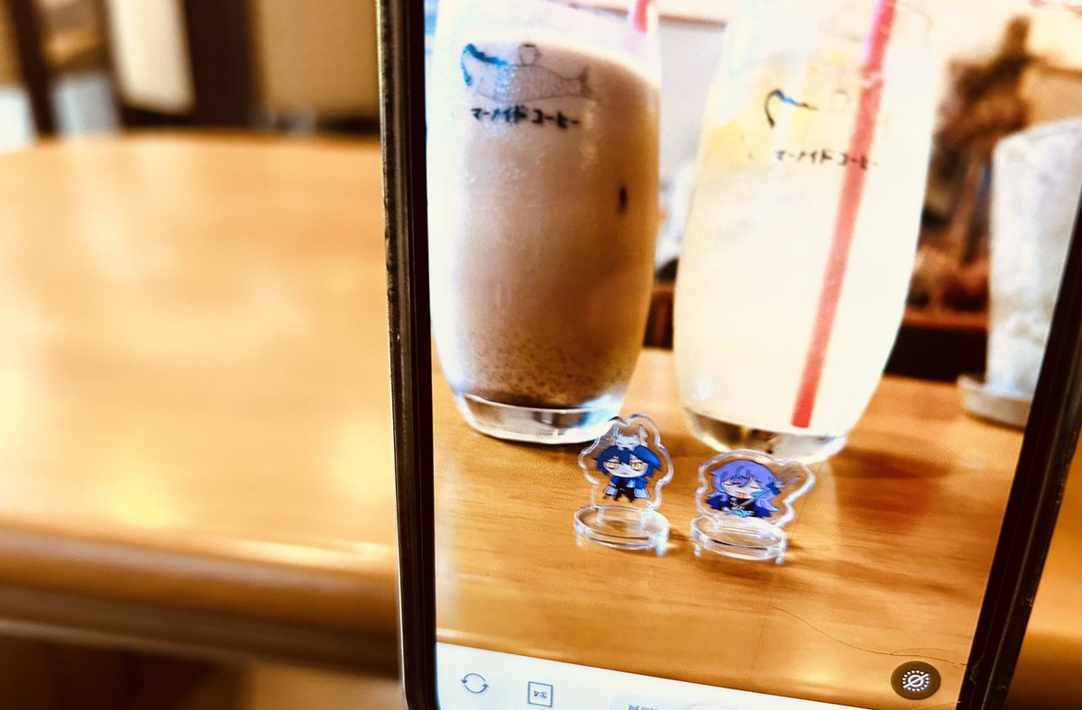 推し活の時可愛い写真撮れたんや( ´,,•ω•,,`)♡
ピントが合ってないのご愛嬌♡

<a href="/ma10823/">𝙥𝙪𝙥𝙪</a> 
可愛いアクスタありがとうございます！(*´∀｀*)