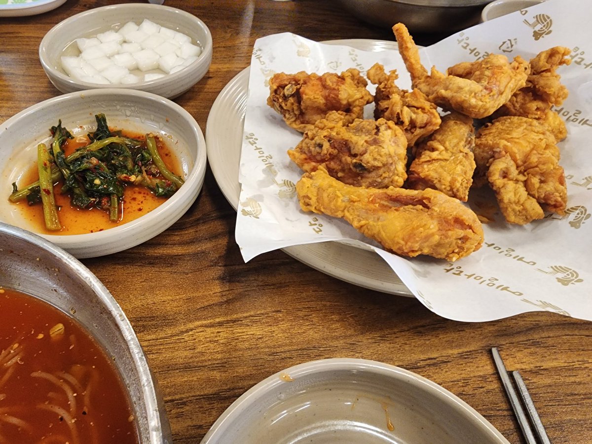 STEPN_KR's tweet photo. My summer vacation has started! And of course, it begins with delicious food — nothing beats K-food 🧡
Tomorrow, I'm meeting up with my beloved STEPN Community for a special Meetup!
Even on vacation, it's all about STEPN and STEPNGO! #STEPN #STEPNGO #KFood #Meetup #SummerVibes https://t.co/MYmygdL77L