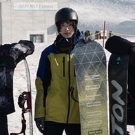 คนนึงคาดผมหล่อเท่ คนนึงใส่หมวกน่ารักจุ้มปุ๊ก คอนทราสกันมาก5555555555555555