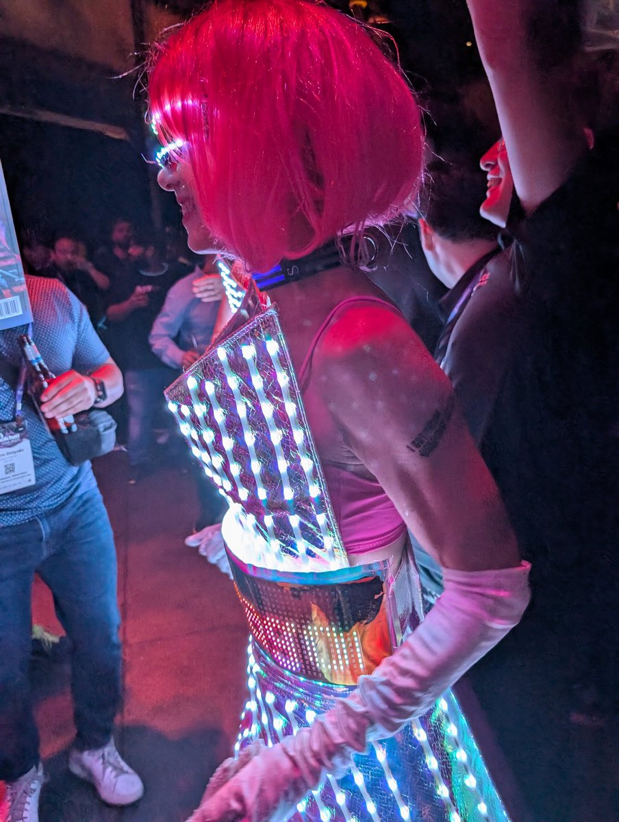Please come out to afteruse and let's party hard!!! Info.defconparties.com