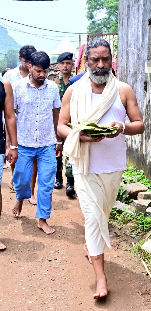 Hemant Soren tweet media