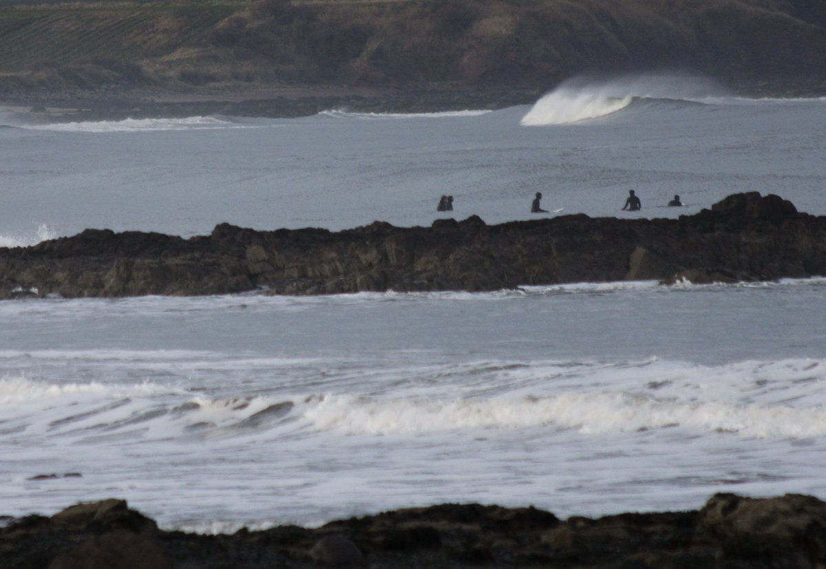 ‘Er… guys? Should we maybe paddle over to the other side of the bay?’

#surfing #scotland #grassisalwaysgreener