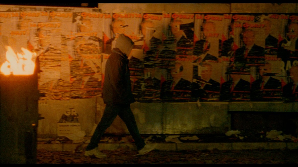 ⚡️ 'La pàtria perduda', a #ElCinemaDeLa2

📽 Ambientada a la Sèrbia de 1996, la pel·lícula narra el conflicte entre un jove i la seva mare, portaveu del règim contra el qual ell i els seus companys es manifesten.

⏰Avui a les 22h <a href="/la2_tve/">La 2</a> i a RTVE Play Catalunya
#CinemaEnCatalà