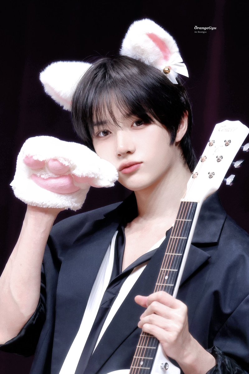 orangyu_313's tweet photo. 250806 🍊🧸

고양이댱!

#범규 #BEOMGYU #ボムギュ
#TXT_BEOMGYU #TXT_범규
#TXT #TOMORROW_X_TOGETHER https://t.co/S2s5eO6FOC