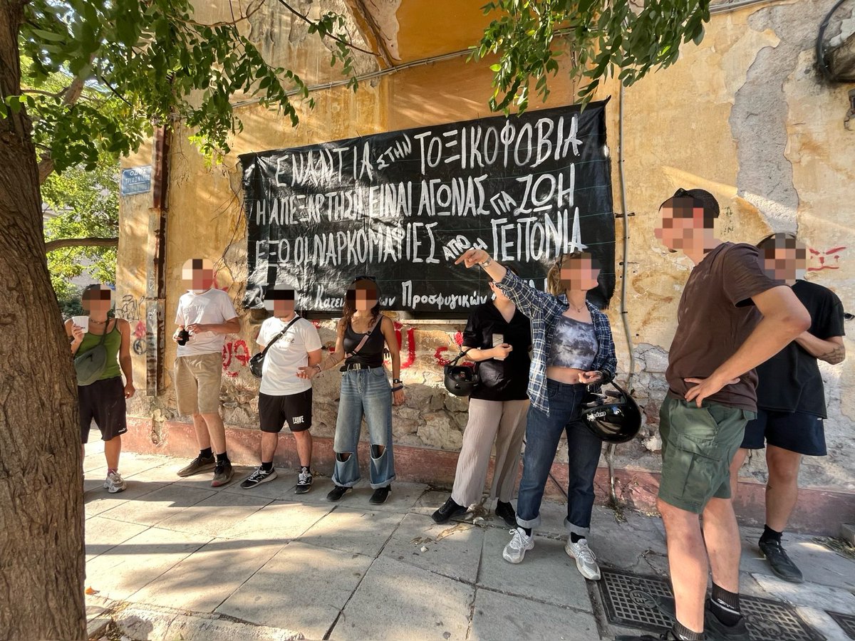 Αυτή τη στιγμή γίνεται παρέμβαση στη γειτονιά των Προσφυγικών ενάντια στις ναρκομαφίες που προσπαθούν να πάρουν χώρο 

ΕΥΘΥΝΗ ΓΙΑ ΤΟΝ ΟΚΑΝΑ ΕΙΝΑΙ : Η ΥΠΟΚΡΙΣΙΑ ΤΗΣ ΦΙΛΑΝΘΡΩΠΙΑΣ 

Η ΣΤΗΡΙΞΗ ΤΩΝ ΤΟΞΙΚΟΕΞΑΡΤΗΜΕΝΩΝ ΔΕΝ ΣΗΜΑΙΝΕΙ ΧΟΡΗΓΗΣΗ &amp; ΓΡΑΦΕΙΟΚΡΑΤΙΑ 

#antireport #saveprosfygika