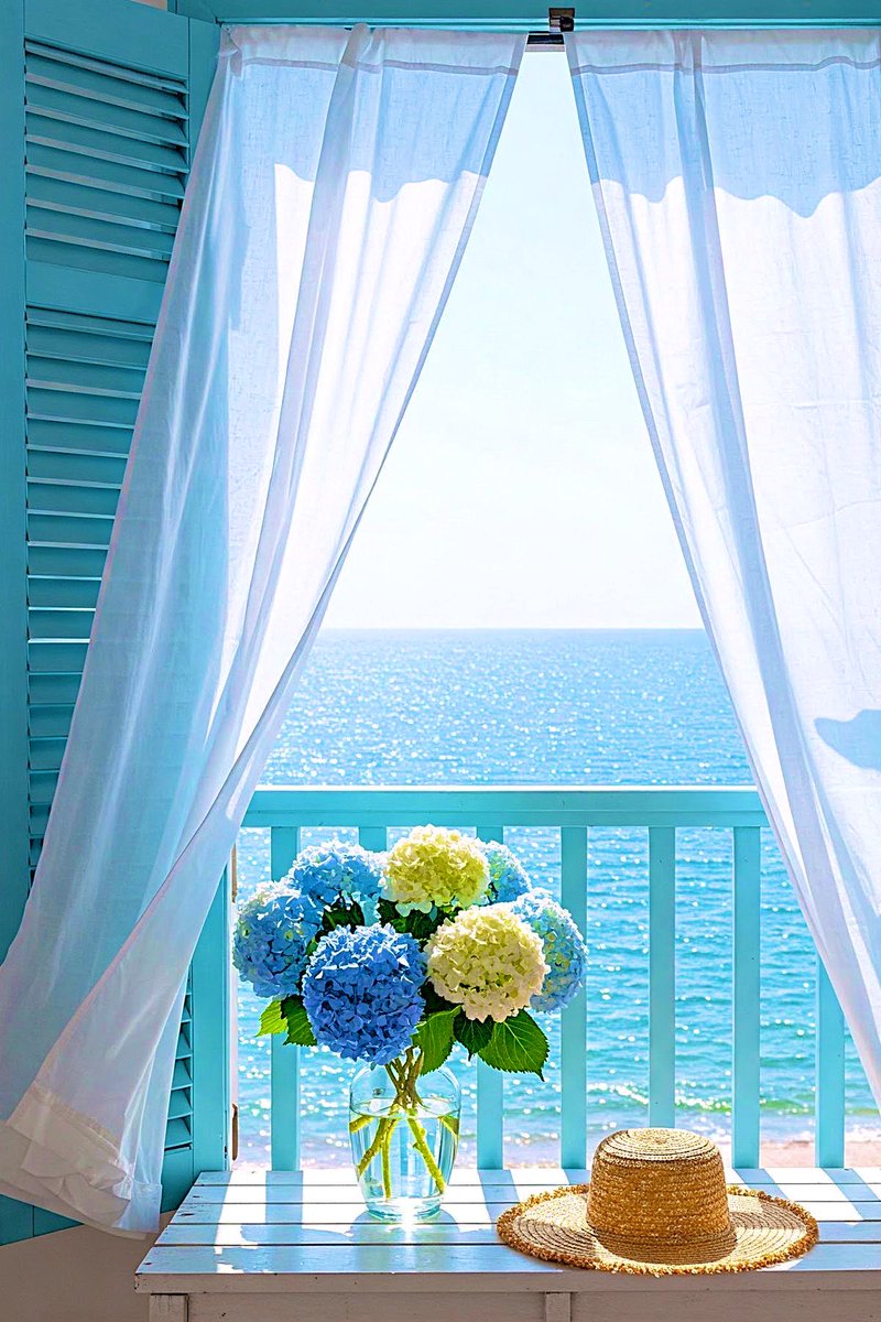 Και μια νέα μέρα ξεκινά .Ας της δώσουμε μια ευκαιρία. 
Καλημέρα.