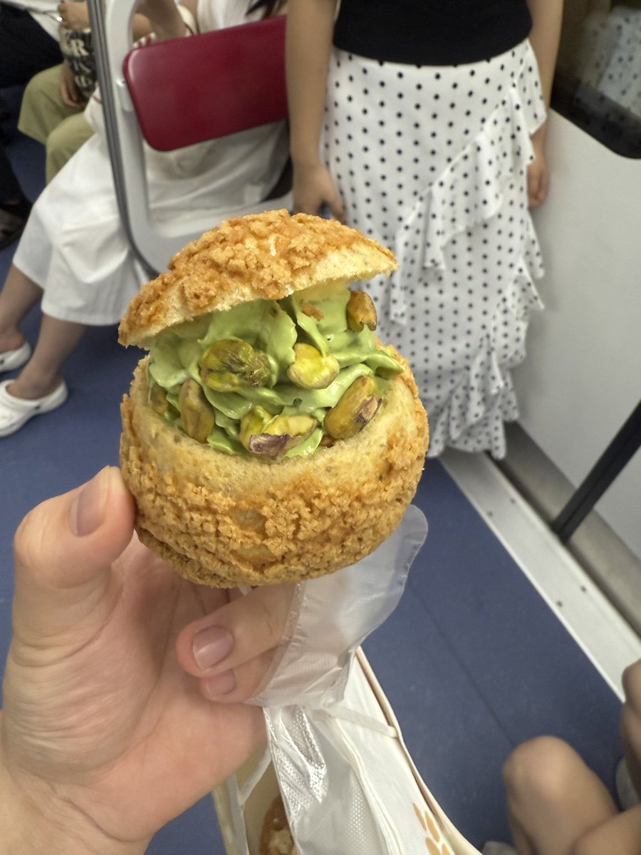 吃了包装很可爱的泡芙