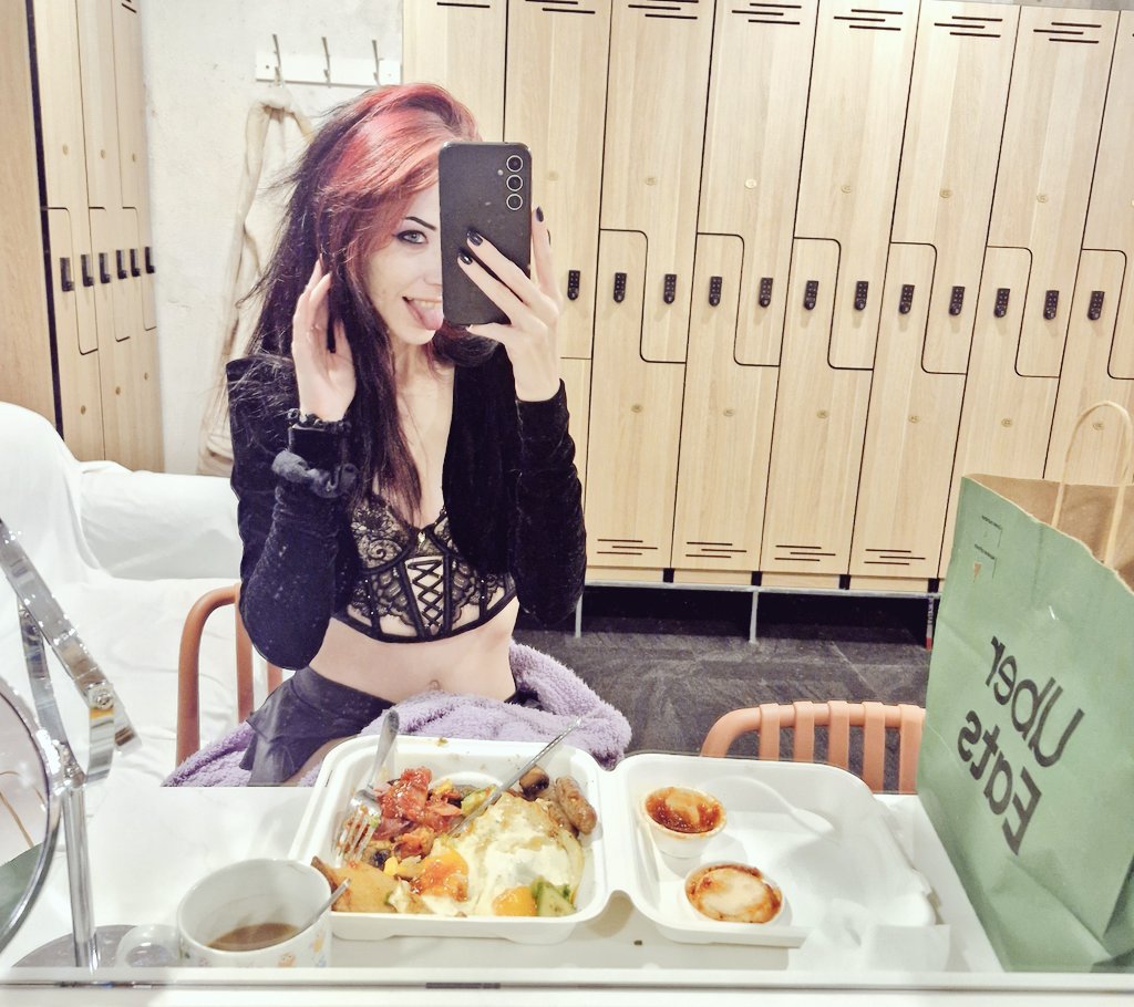 OriginalAllyKat's tweet photo. Eating a big breakfast for a late lunch hehehe 
Come steal the rest of my energy levels before the days gone ! North Perth 📍
#goddess #footworship  #PSE  #blowandgo #sloppyblowjob #pornstarpussy 

Beemit to reimburse my lunch! 
@ AllyKat420 https://t.co/T7Ci8o92H8