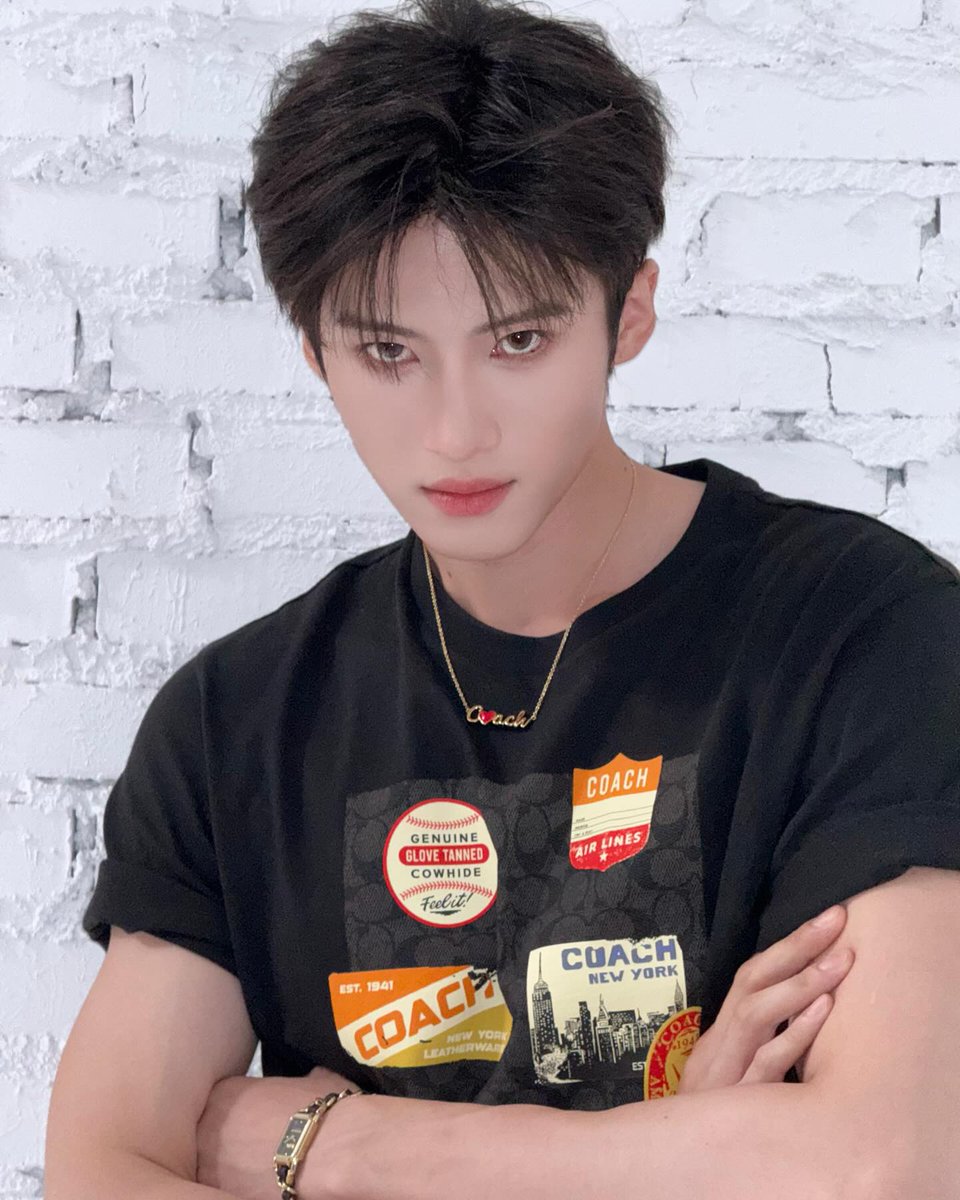 Yanan_FR's tweet photo. [INSTAGRAM] 07.07.2025

"🤳🏻"

- An https://t.co/pT8ZUIK5Y2
