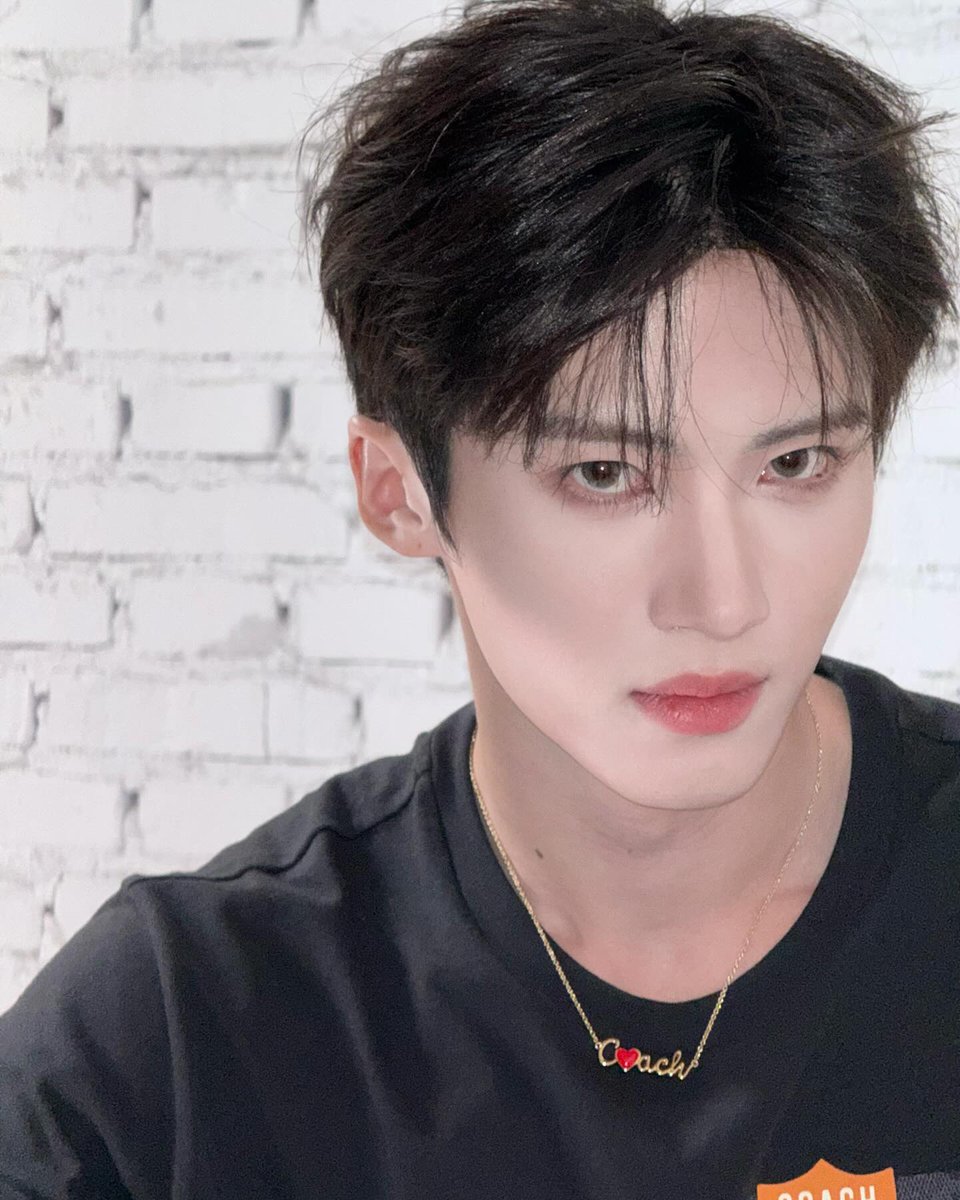 Yanan_FR's tweet photo. [INSTAGRAM] 07.07.2025

"🤳🏻"

- An https://t.co/pT8ZUIK5Y2