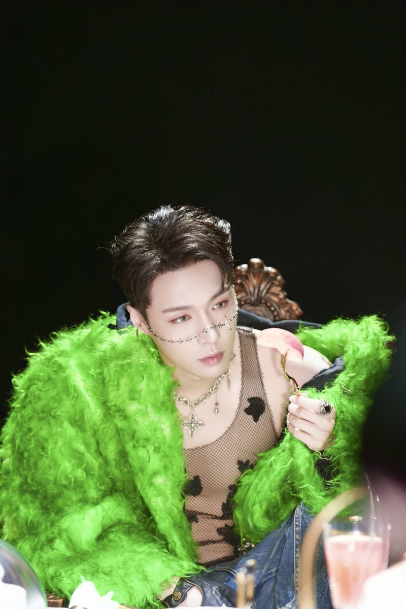 250807 Stayland Gallery (Allowed to save) 

📸🍑🫣 <a href="/layzhang/">Lay Zhang</a> #จางอี้ชิง #Yixing 
#LAY_GrandLine2025