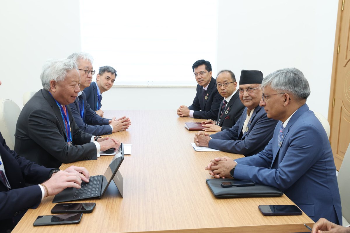 kpsharmaoli's tweet image. Pleased to meet Mr. Jin Liqun, President of the Asian Infrastructure Investment Bank (AIIB).

We discussed ways to increase concessional investment  in connectivity and other infrastructure projects to accelerate Nepal’s prosperity.
#LLDC3 #AIIB #Infrastructure