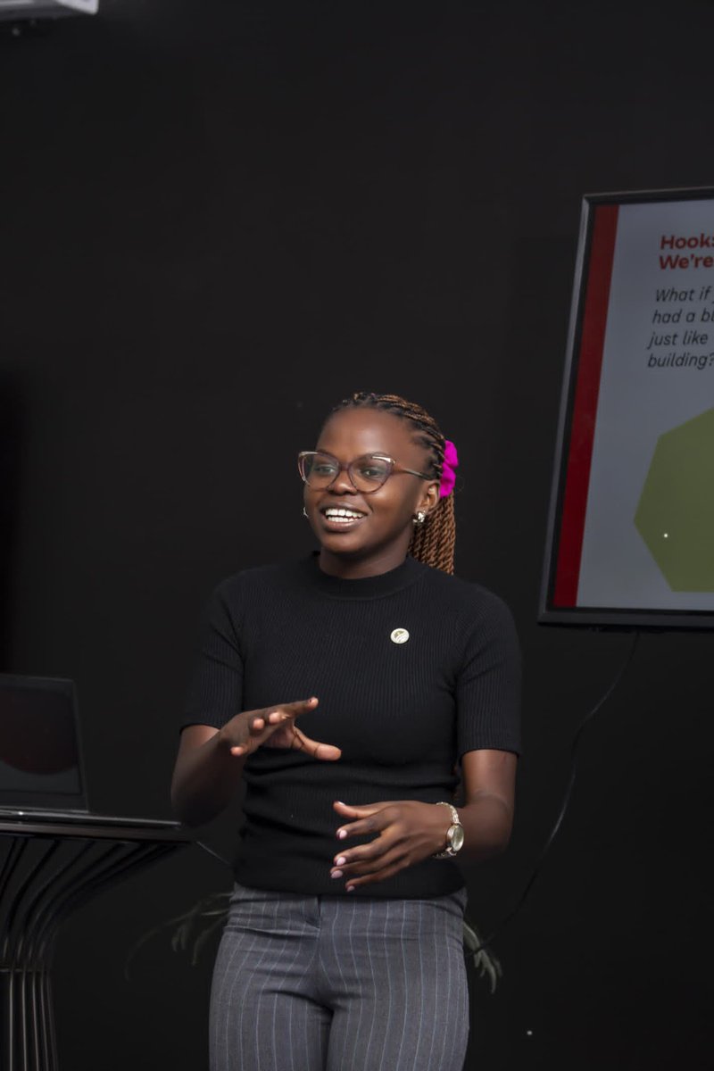 𝓞𝔀𝓪'𝓪𝓶𝓪𝓴𝓾𝓵𝓪 𝓡𝓸𝓫𝓮𝓻𝓽𝓪💗 tweet media