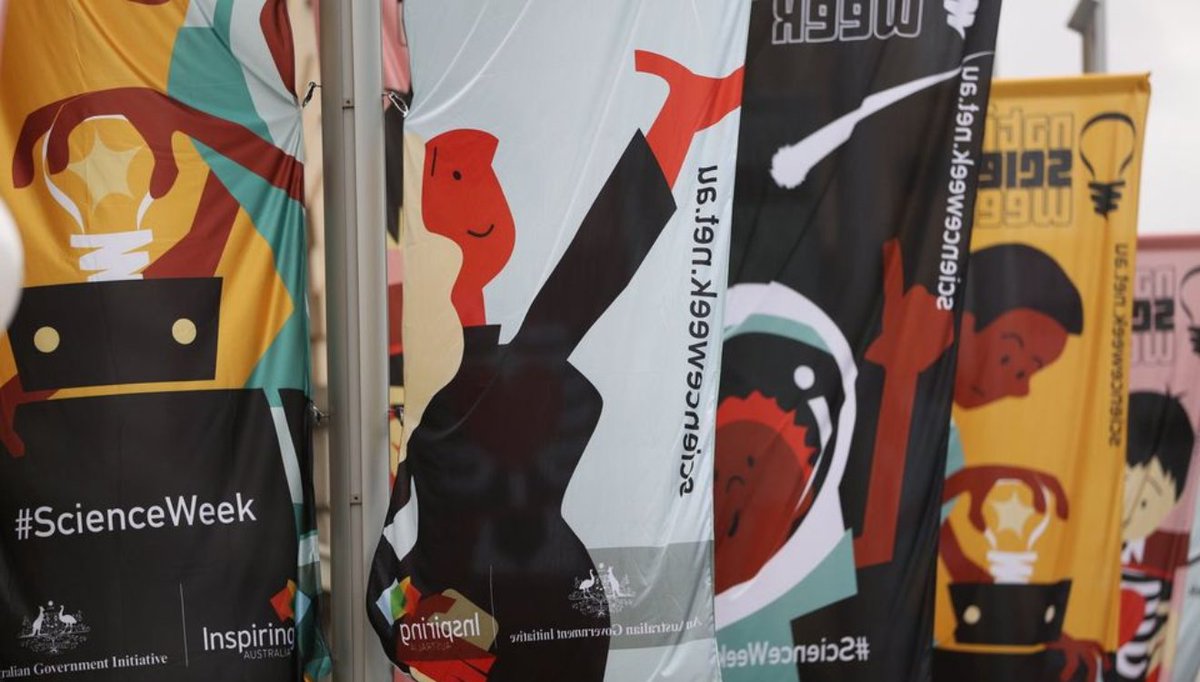 Science_Academy's tweet image. National #ScienceWeek2025 kicks off this Saturday! With over 2,000 in-person and online events, you’re sure to find something that sparks your curiosity. 
🔍 Find an event: industry.gov.au/news/celebrate…