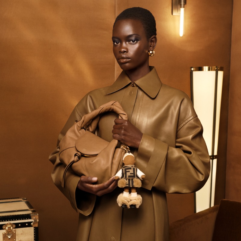 ♡FENDI♡裾フリンジ'・スパンコールデニム ♡FENDI♡裾フリンジ'・スパンコールデニム