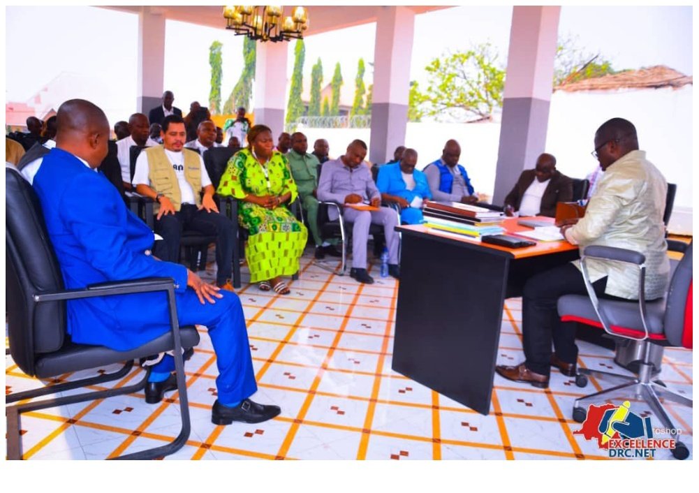 Ir Giane Lisasi🔆 (@lisas_giane) on Twitter photo #RDC||KASAÏ: Le Gouverneur de la province du Kasaï, Me
<a href="/CrispinMukendi3/">Crispin Mukendi</a>
BUKASA, a présidé ce mercredi 06.08.2025, une grande réunion de la revue semestriel du secteur de santé dans sa province, ladite réunion a réunis les animateurs de division provinciale de la santé (DPS)... #RDC||KASAÏ: Le Gouverneur de la province du Kasaï, Me
<a href="/CrispinMukendi3/">Crispin Mukendi</a>
BUKASA, a présidé ce mercredi 06.08.2025, une grande réunion de la revue semestriel du secteur de santé dans sa province, ladite réunion a réunis les animateurs de division provinciale de la santé (DPS)...