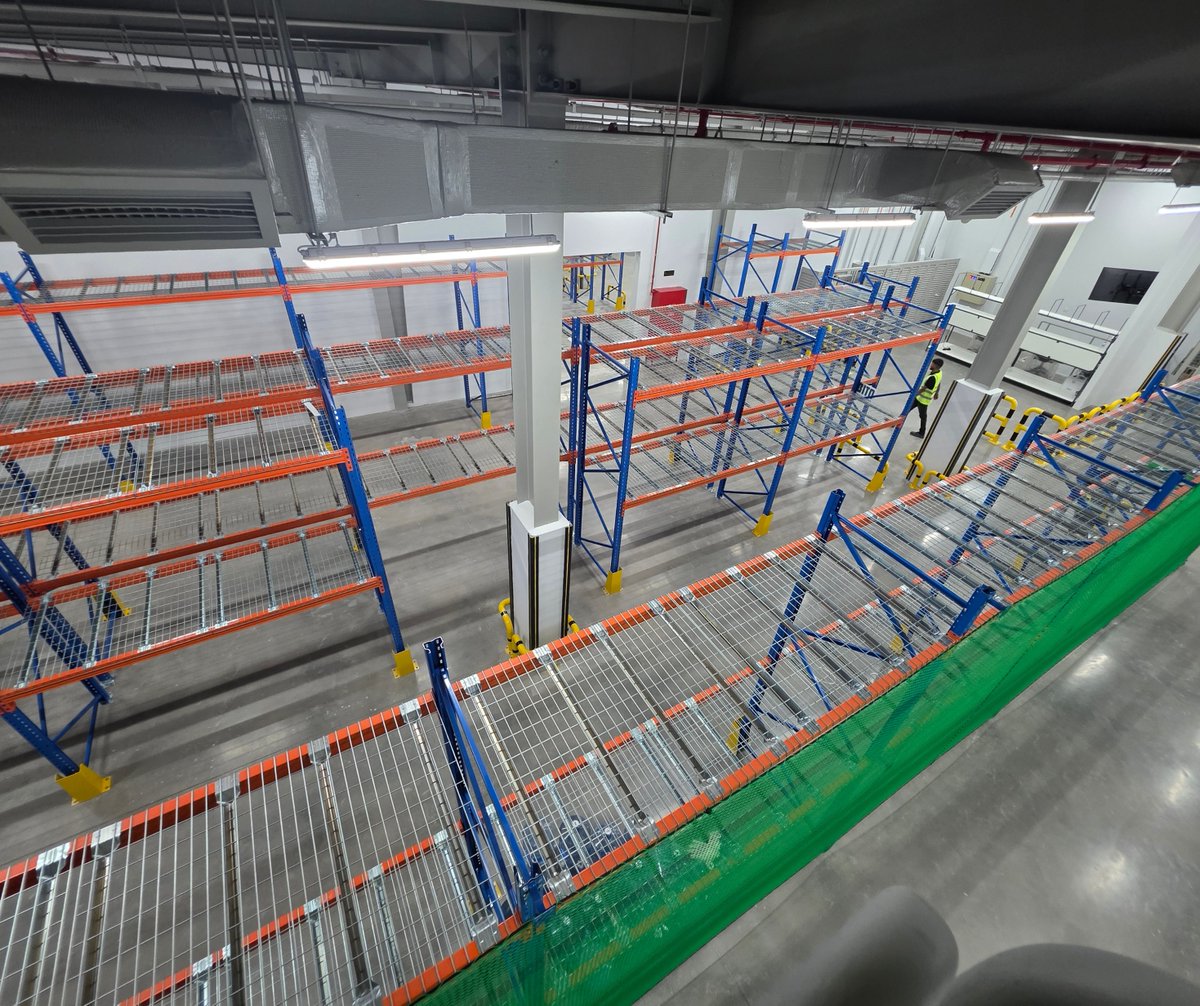Heavy-duty pallet racking, boltless shelving &amp; steel cages installed for a healthcare client in Al Warsan, Dubai 🇦🇪.
Secure, organized &amp; scalable—tailored by BITO Middle East.
🔗 bito.com
#StorageSolutions #DubaiProjects #HealthcareStorage #BITOMiddleEast