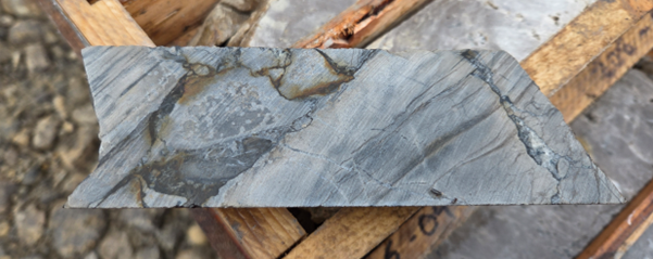 AstonBayCuAu's tweet image. #NEWS: Aston Bay and @AmericanWest_  announce new copper intersections at the #StormProject. Assays for RC drilling confirm thick, near-surface intervals of high-grade, with deeper diamond drilling continuing to highlight a widespread copper system

astonbayholdings.com/news/aston-bay…