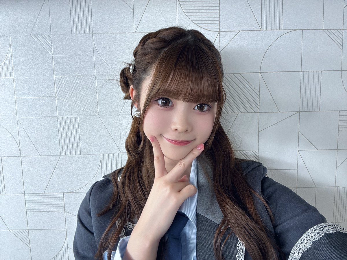 AKB48 Officialスクラッチ A賞サイン入りタペストリー畠山 希美