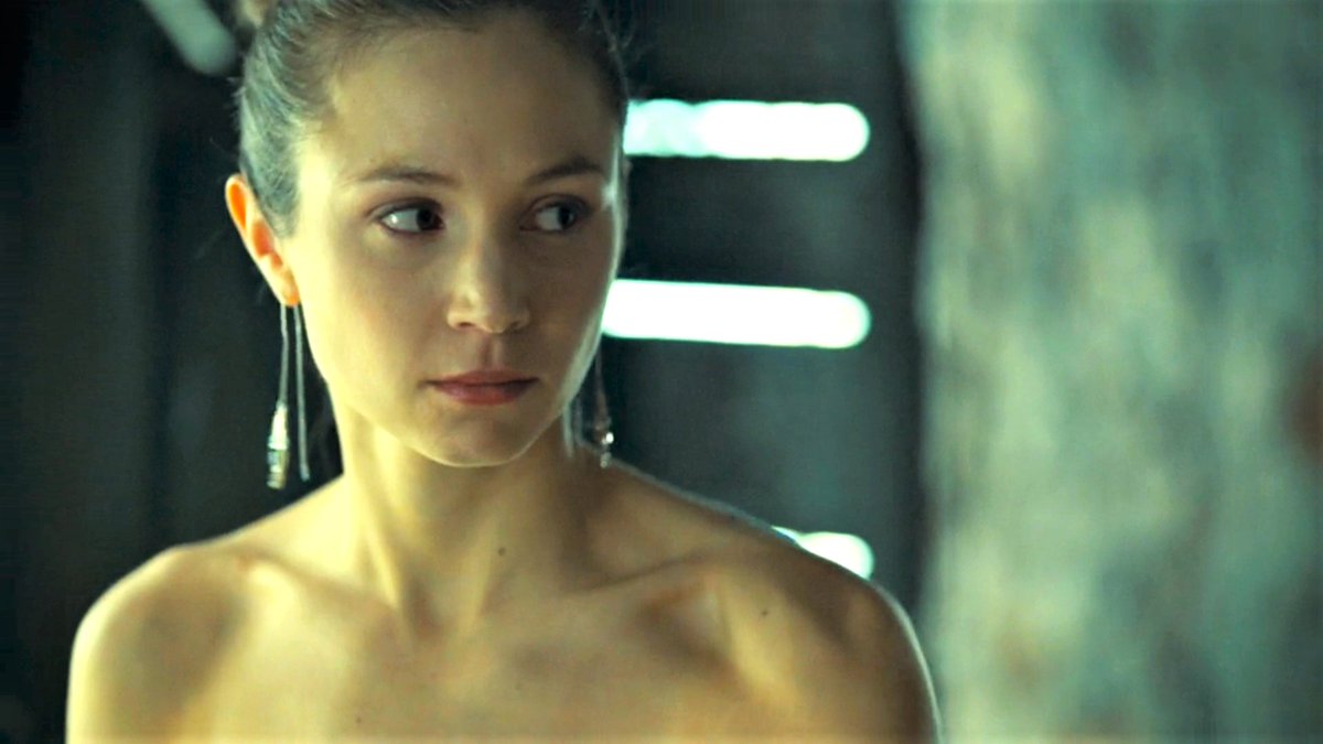 Happy #DomIsTheBombThursday 
#WynonnaEarp #Vengeance
<a href="/Tubi/">Tubi</a>