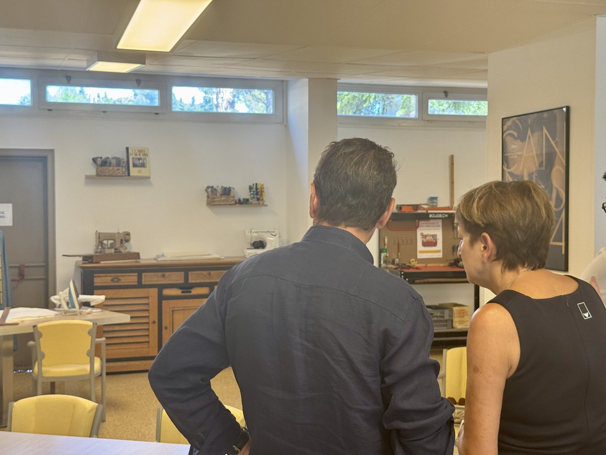 📍Aujourd’hui, <a href="/davidlisnard/">David Lisnard</a> est venu à la rencontre des membres du <a href="/csleclub/">Cannes Seniors Le Club</a> de Ranguin et de la Frayère pour les saluer et découvrir les derniers aménagements réalisés ⬇️