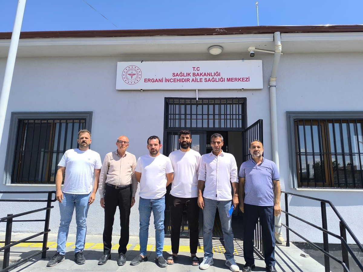 İlçe Sağlık Müdürümüz Uzm.Dr.ibrahim Halil YAMAN 
Yeni yapılan İncehidir Köyü Aile sağlık merkezini ziyaret ederek inceleme ve değerlendirmelerde bulundu.