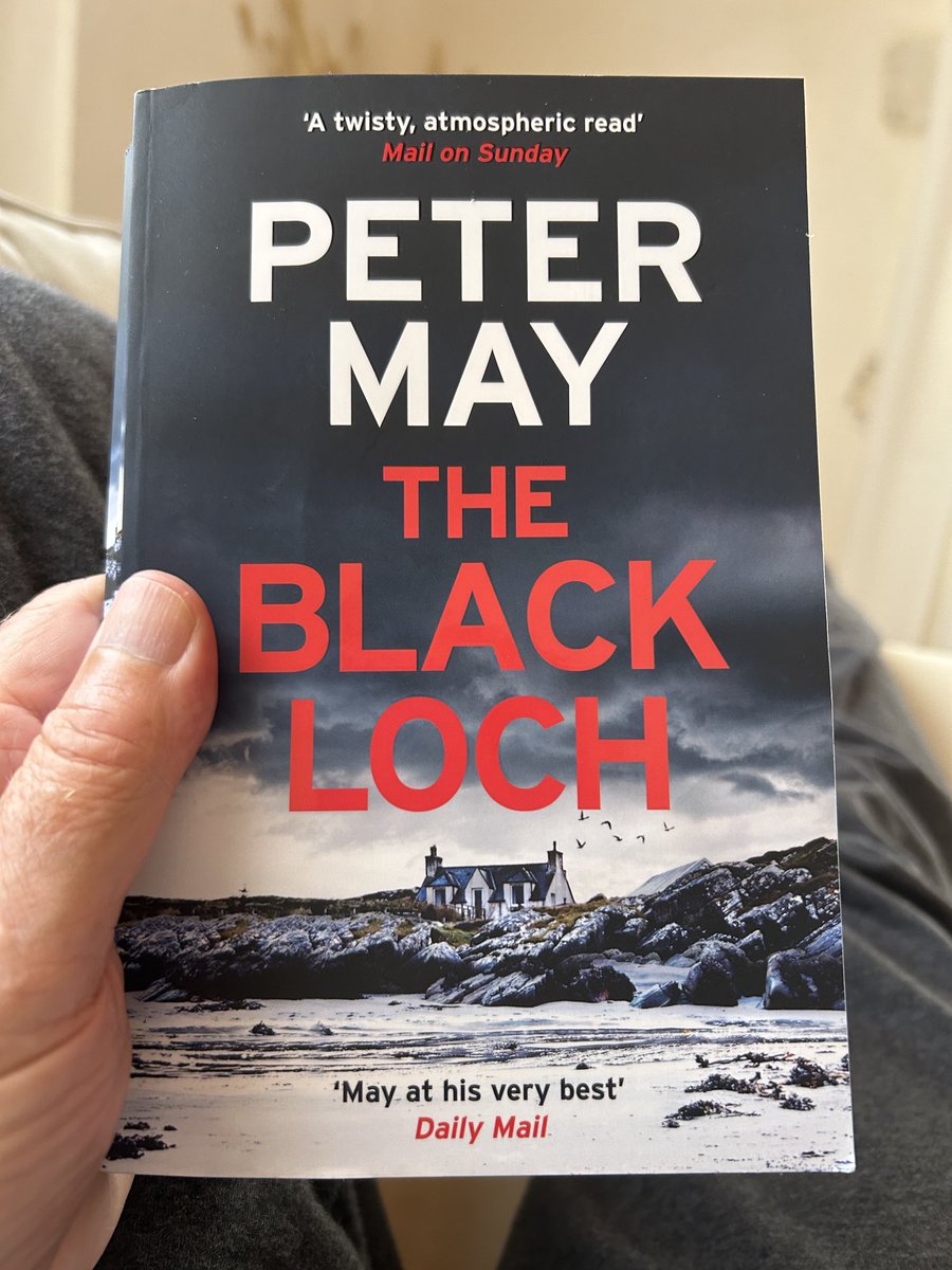 Dear ⁦<a href="/authorpetermay/">Peter May</a>⁩, I don’t “always” agree with The Daily Mail, but … Bravo! :) #TheBlackLoch