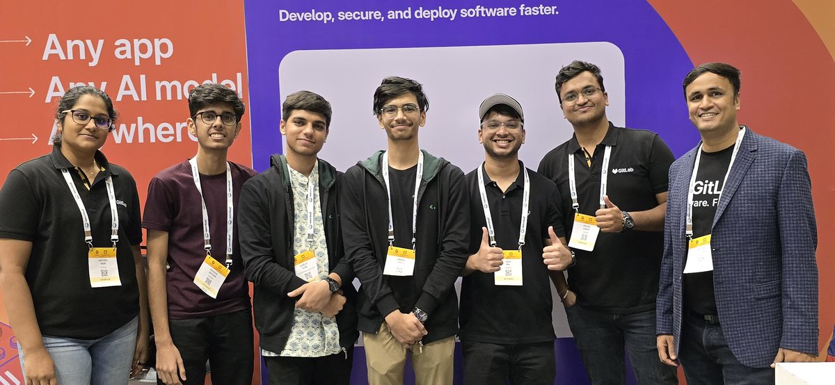 Met the team at <a href="/gitlab/">🦊 GitLab</a> at #kubecon! 

Such cool people, no wonder my seniors say that Gitlab is indeed a dream company!