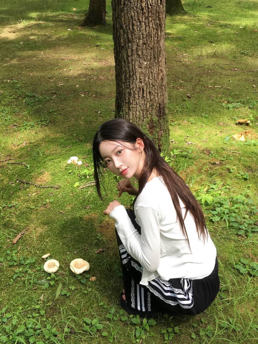 福利姬灵灵全球cos外围经济（全国独家资源）分享的黄推图片3 - 网红私拍内容