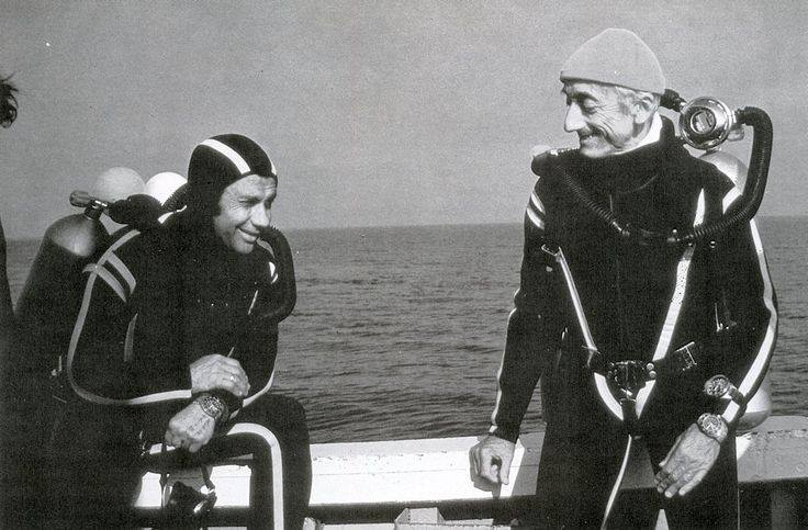 KevinMichaelC19's tweet photo. France, Thank you kindly #Cousteau knew the drill. ποΈπ« eight bells. U. S. Armed Forces DOD. ποΈπ«πΊπΈ tyk. X. #writers #fillmakers #musicians of a PEACEFUL. Earth. "BIRTH CANAL" #NFL. #RuleTheJungle. COUSTEAU. "The Silent World" a ten rating. "ORCA" Hindi. 10. DARSAN