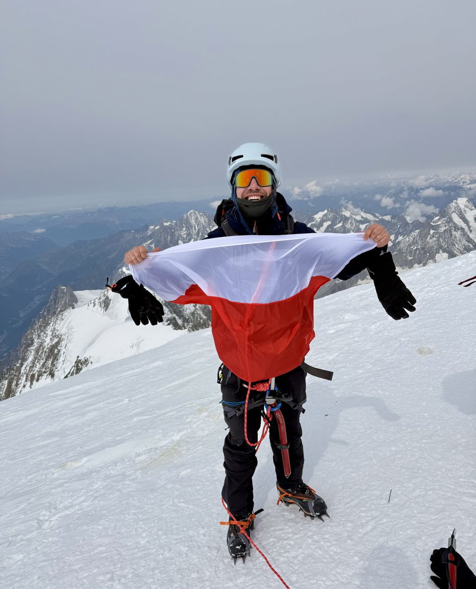 Adam Czarnecki (@czardam) on Twitter photo 6 sierpnia o 16:08 Mont Blanc został zdobyty. Pełna relacja wkrótce🫡
Piękny to był dzień, tak na najwyższym szczycie Europy, jak i w Polsce.
<a href="/NawrockiKn/">Karol Nawrocki</a> został Prezydentem - czas na nową, ambitną Polskę. Czas na ostateczne pożegnanie się z dogorywającą 3RP🇵🇱
A dziś, w 6 sierpnia o 16:08 Mont Blanc został zdobyty. Pełna relacja wkrótce🫡
Piękny to był dzień, tak na najwyższym szczycie Europy, jak i w Polsce.
<a href="/NawrockiKn/">Karol Nawrocki</a> został Prezydentem - czas na nową, ambitną Polskę. Czas na ostateczne pożegnanie się z dogorywającą 3RP🇵🇱
A dziś, w