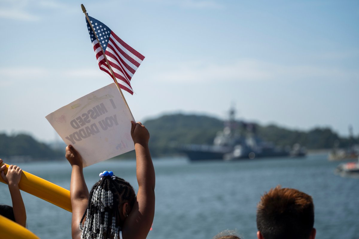 U.S. Navy (@usnavy) on Twitter photo Mission complete ⚓️🇺🇸
USS Milius (DDG 69) returned to Commander, Fleet Activities Yokosuka, Japan, Aug. 5.
Milius was underway supporting the Carl Vinson Carrier Strike Group and <a href="/US5thFleet/">U.S. Naval Forces Central Command/U.S. 5th Fleet</a> operations for more than three months in the <a href="/CENTCOM/">U.S. Central Command</a> area of responsibility.
📸 Mission complete ⚓️🇺🇸
USS Milius (DDG 69) returned to Commander, Fleet Activities Yokosuka, Japan, Aug. 5.
Milius was underway supporting the Carl Vinson Carrier Strike Group and <a href="/US5thFleet/">U.S. Naval Forces Central Command/U.S. 5th Fleet</a> operations for more than three months in the <a href="/CENTCOM/">U.S. Central Command</a> area of responsibility.
📸