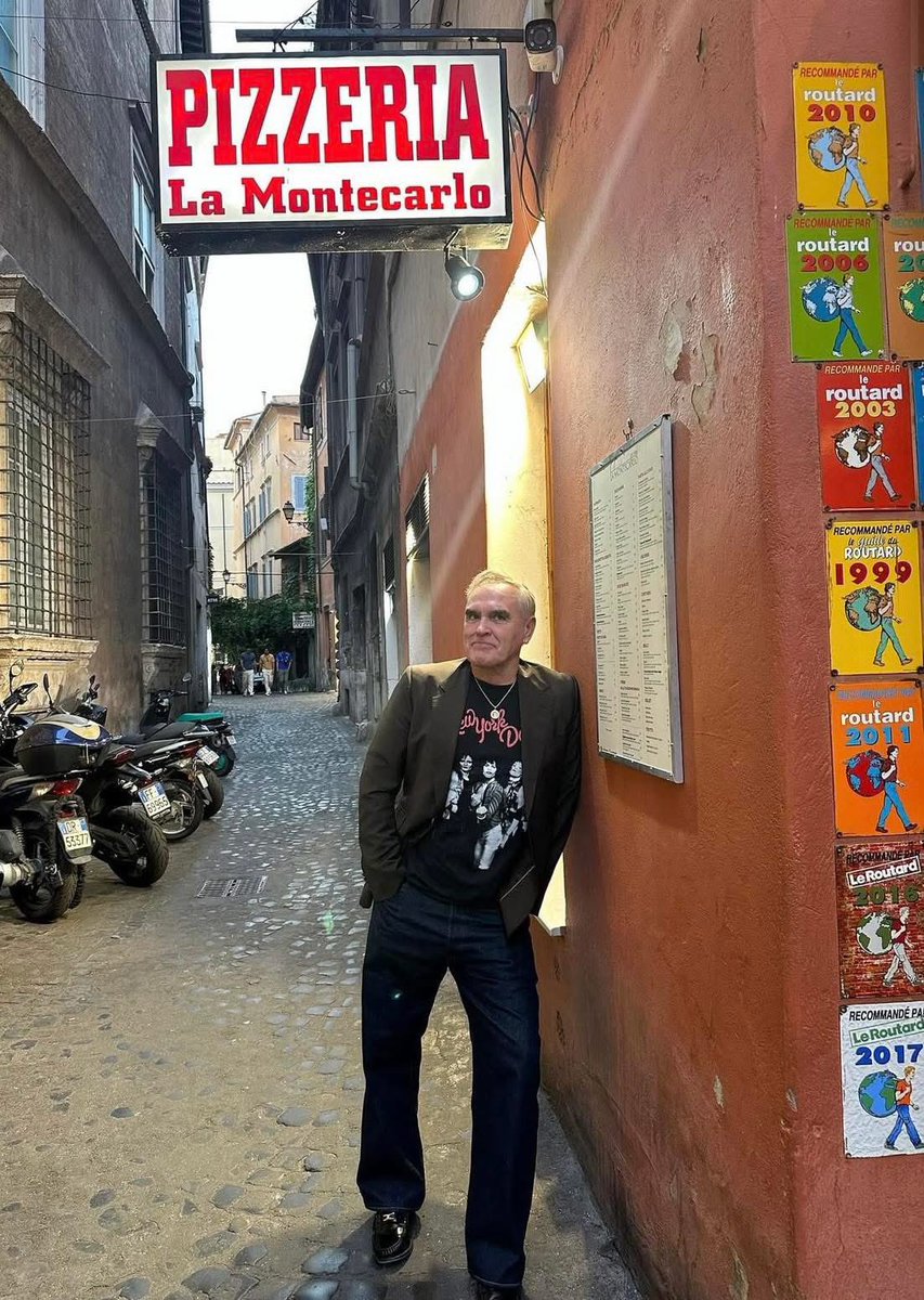 Morrissey back at his old haunt. Picture credit unknown 🇮🇹